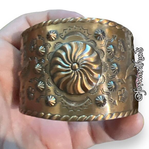 Hand Crafted Copper Native Style Etched Cuff Bracelet - Picture 10 of 11
